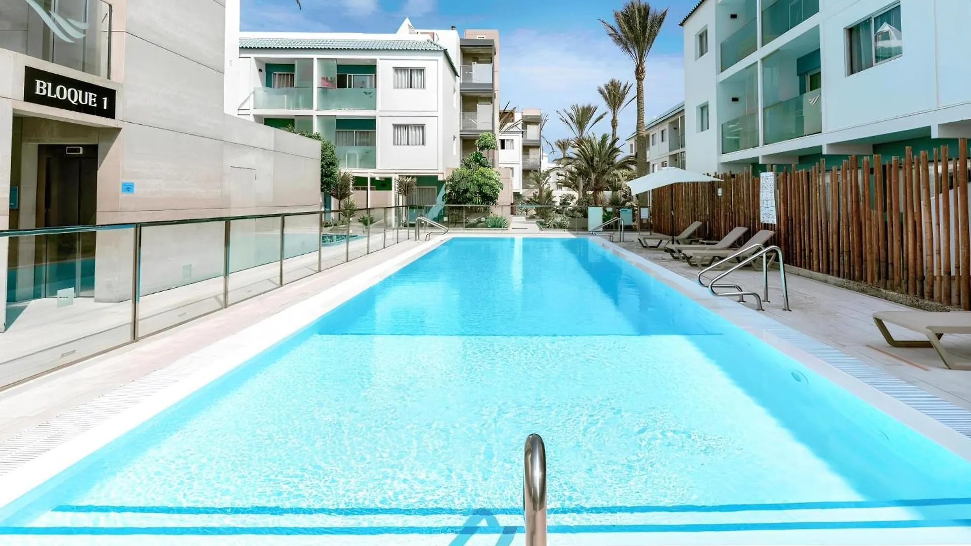 Casa Fuerte - Bristol Sunset Beach - Holiday Apartments Corralejo Spain